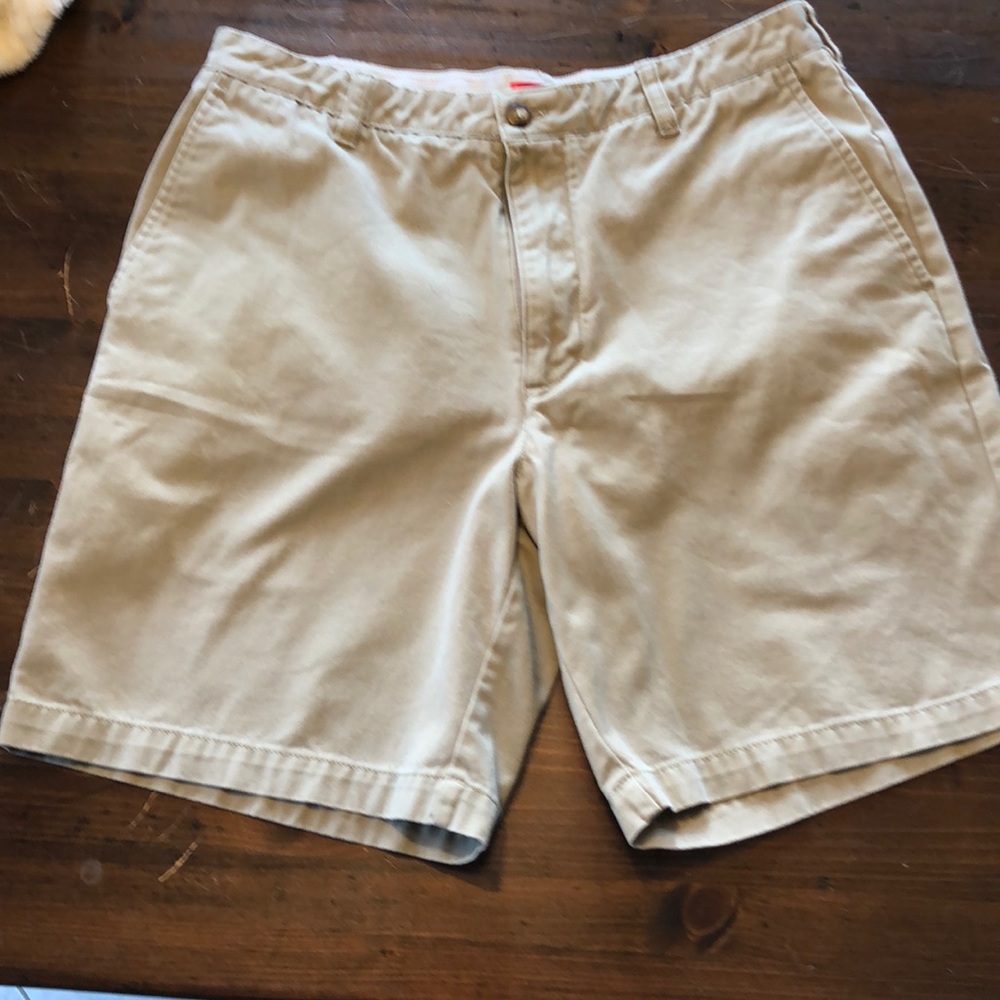 IZOD Khaki Flat front shorts size 34
